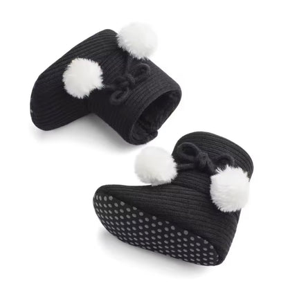 Bundás masnis-fűzős baba cipő