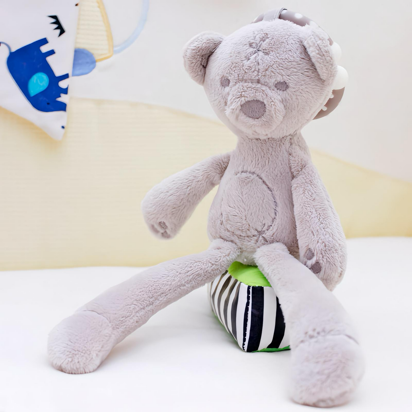 Babakocsira akasztható játék - plüss nyuszi és mackó csörgővel