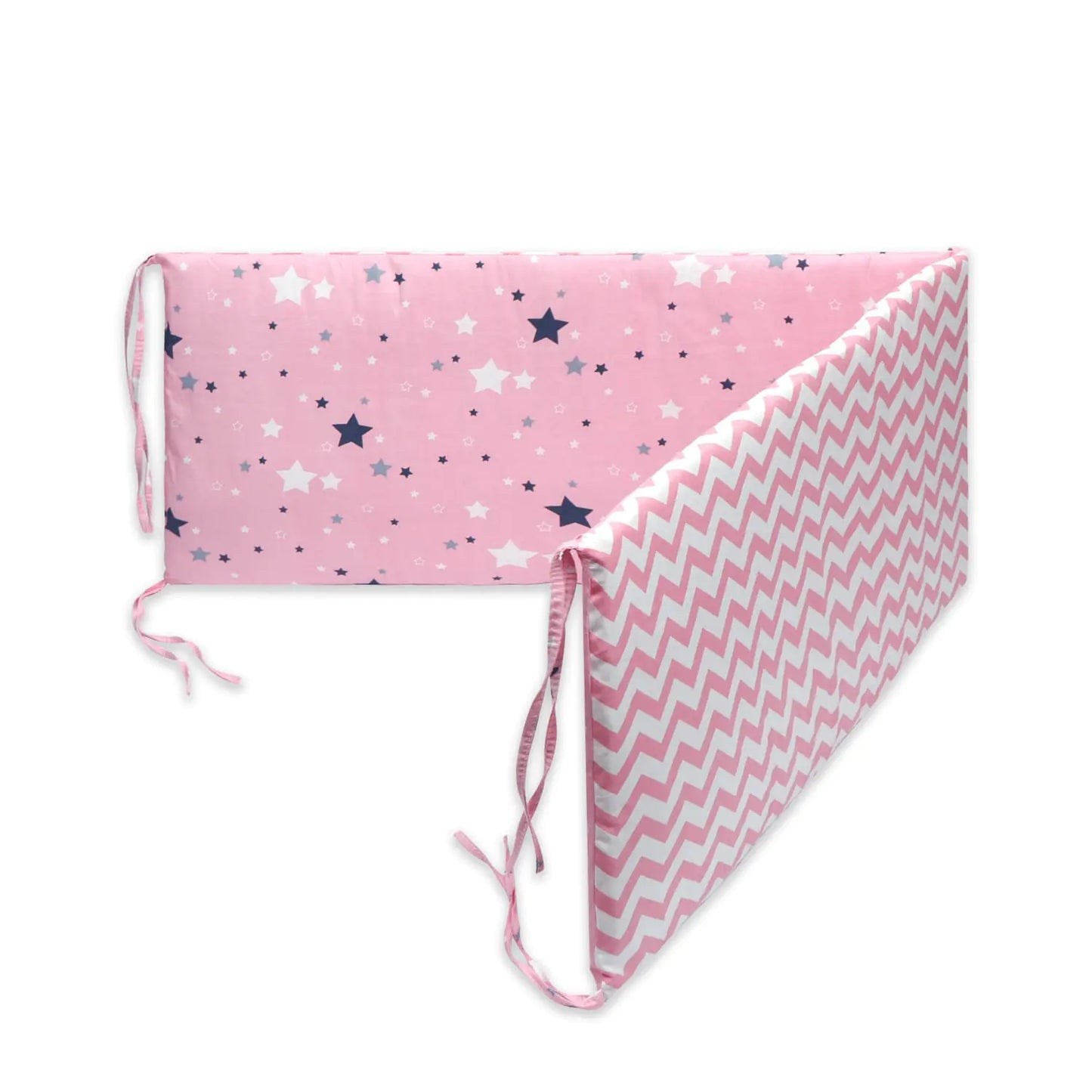 Egybefüggő rácsvédő párna kiságyhoz