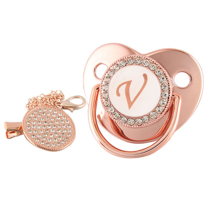 Rose Gold kezdőbetűs cumi csíptetővel